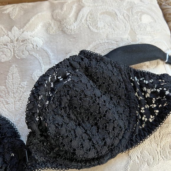 Vintage Lou Underwire lightly Padded Embroidered Lace Bra in Black 36B - Picture 8 of 14